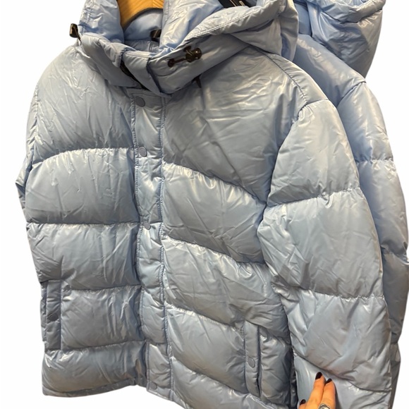 Aritzia Super Puff™ Hi-Gloss Size XS NWT - Picture 4 of 4